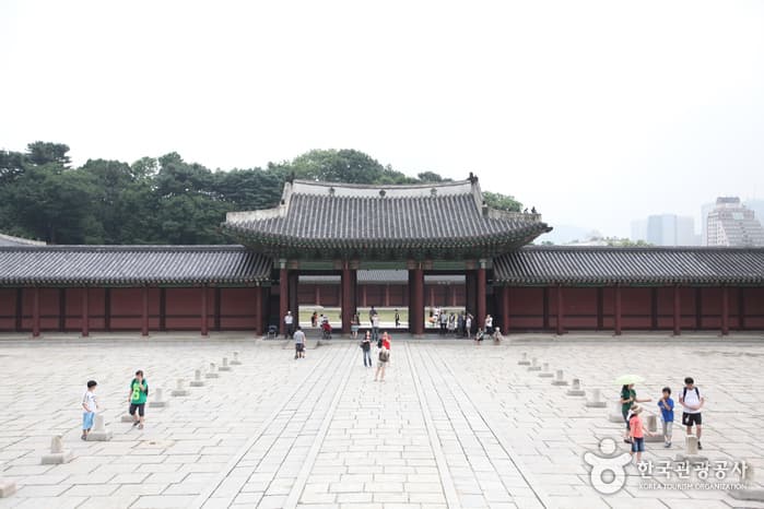 창덕궁인정문