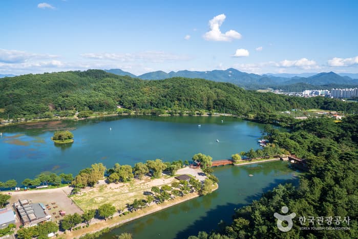 푸른 산과 호수를 만나다