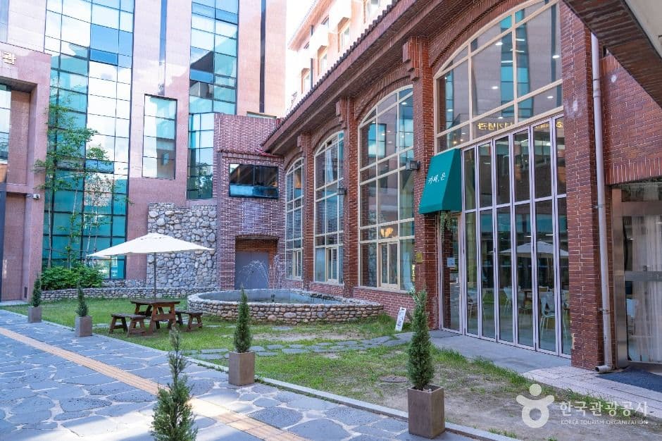 한국교회 100주년 기념관