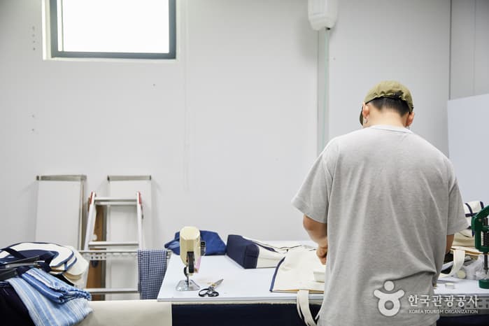 서울_그리고 그것들은 행복하게 다시 쓰였습니다, 세운상가와 서울새활용플라자25