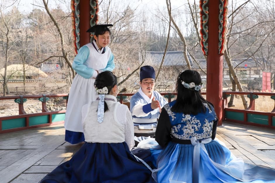 Korean Folk Village "Welcome to Joseon" (한국민속촌 봄 축제, 웰컴투조선)