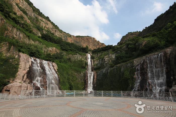 용마폭포공원