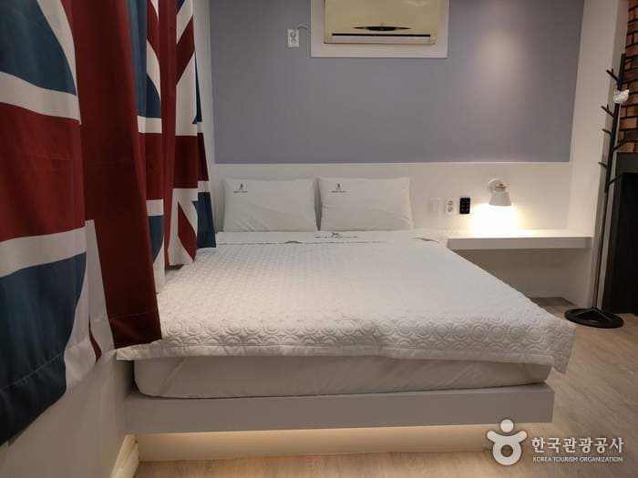 전남_백패커스인여수_구관 아지트룸 패밀리 1