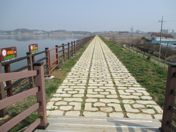 잠홍 저수지(상홍지)