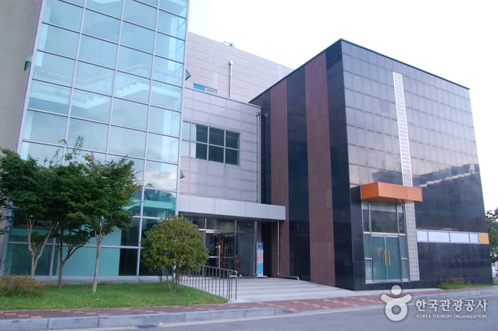 南道乡土饮食博物馆·湖南文化资料展示馆(남도향토음식박물관·호남문화자료전시관)