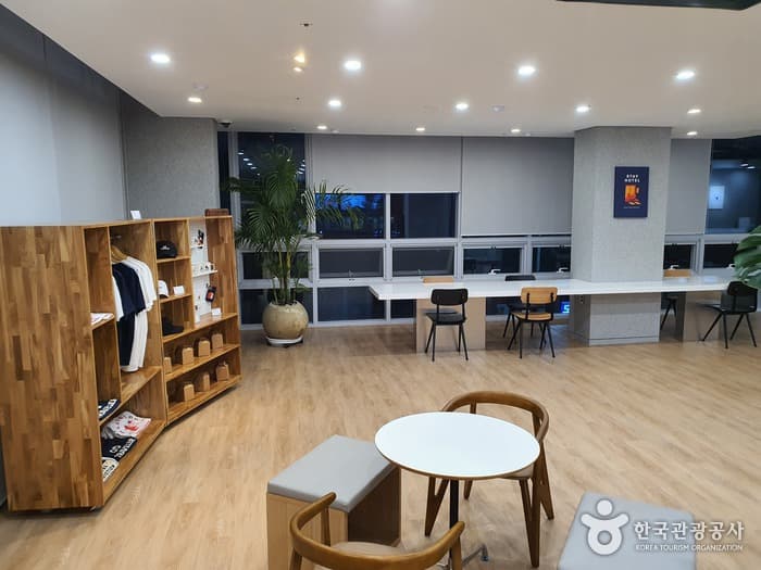 전남_호텔케니여수_로비2