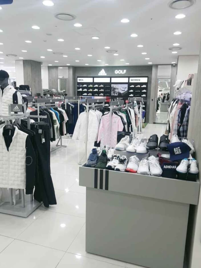 [事后免税店]阿迪达斯 MODA奥特莱斯仁川店아디다스 모다아울렛 인천점