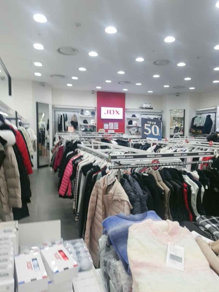 [事后免税店]JDX MODA奥特莱斯仁川店JDX 모다아울렛 인천점