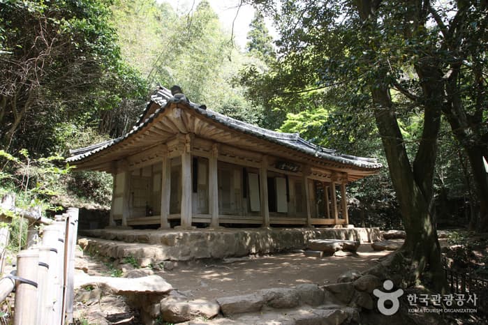 茶山草堂(茶山丁若镛遗址)다산초당(다산 정약용 유적지)