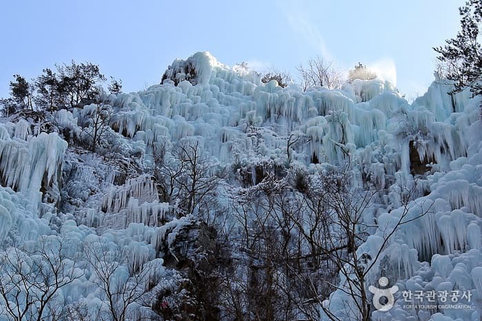 青松冰谷（青松国家地质公园）（청송 얼음골 (청송 국가지질공원)）