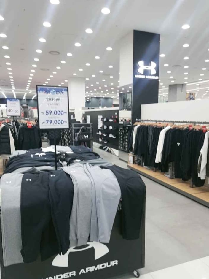 언더아머 모다아울렛 인천점