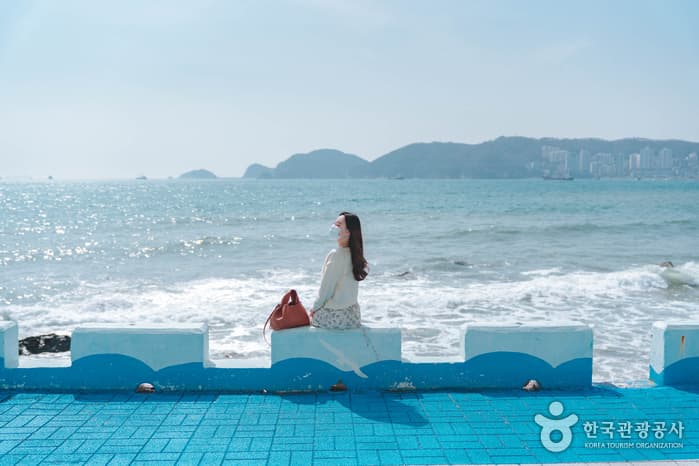 绝影海岸散步路(절영해안산책로)