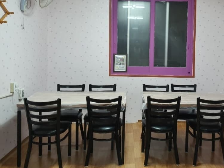 경북_청송군_팔팔식당_내부_2