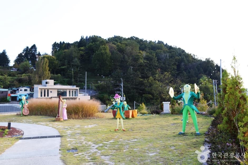 경남_진주_소망진산 유등테마공원 (23)