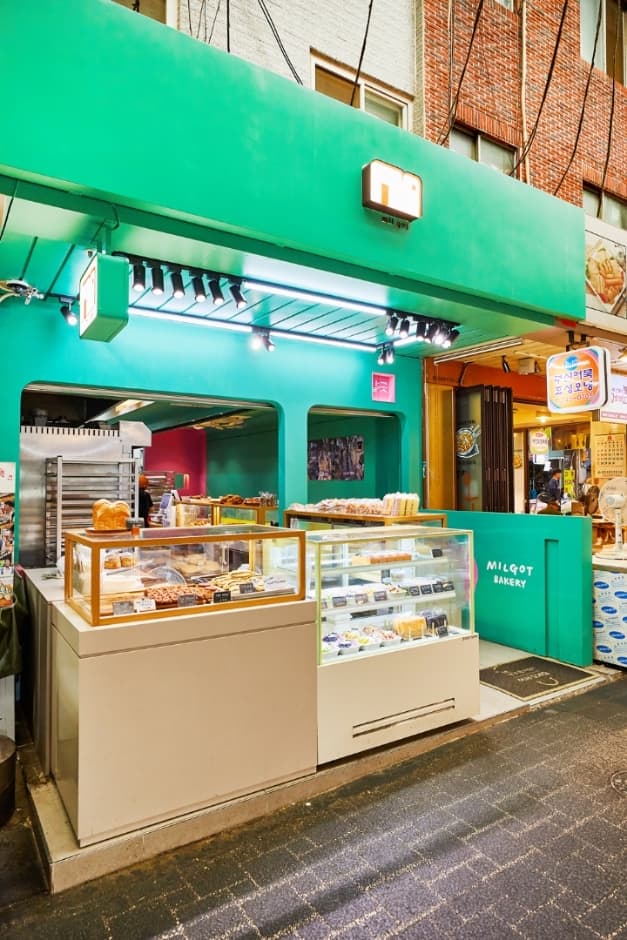 Milgot Bakery (밀곳)