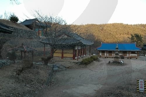 대조사와 대조사석조미륵보살입상_00