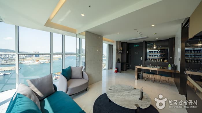 부산_라발스 호텔_PREMIUM SUITE OCEAN 3