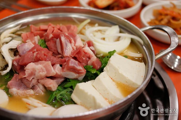서울_중구_진주회관_메뉴2_김치찌개_2