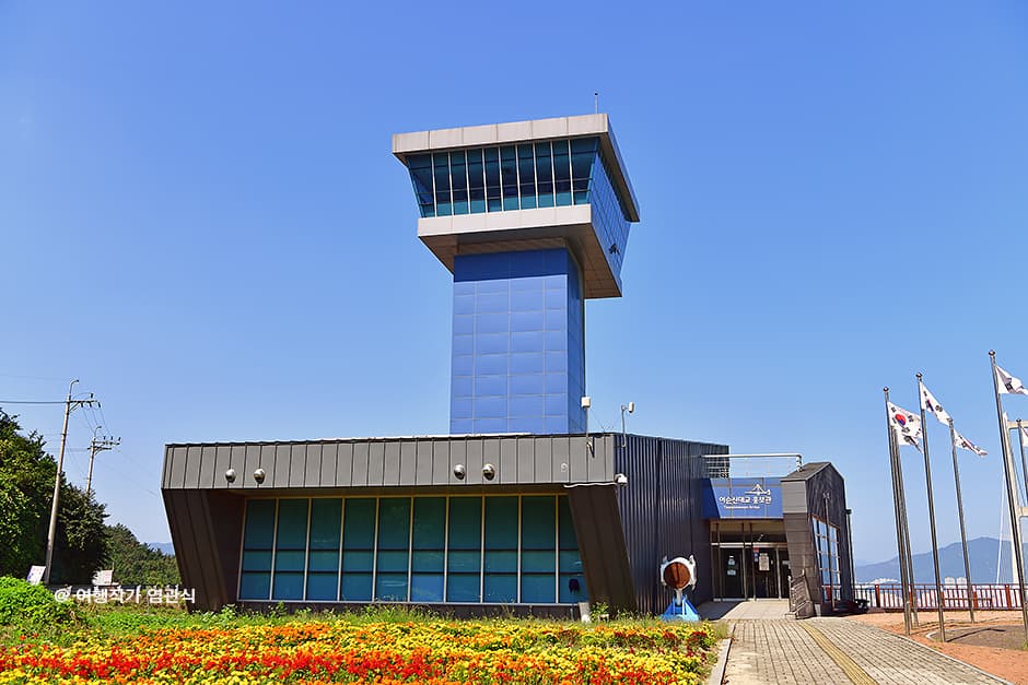 李舜臣大桥宣传馆（이순신대교홍보관）