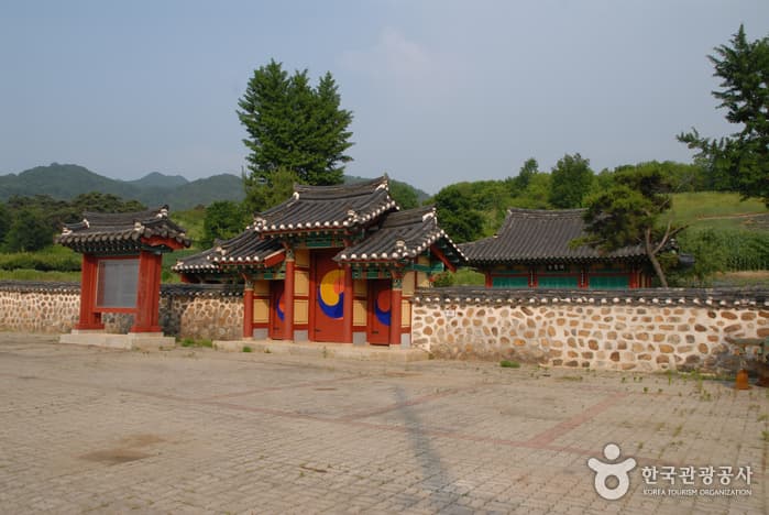 시인 정지용의 향수 속으로