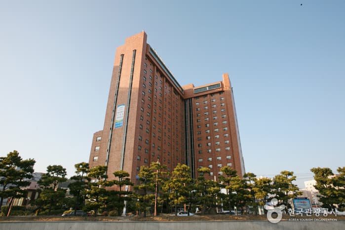 肯辛顿度假酒店(제목 켄싱턴리조트(글로리콘도 해운대) )