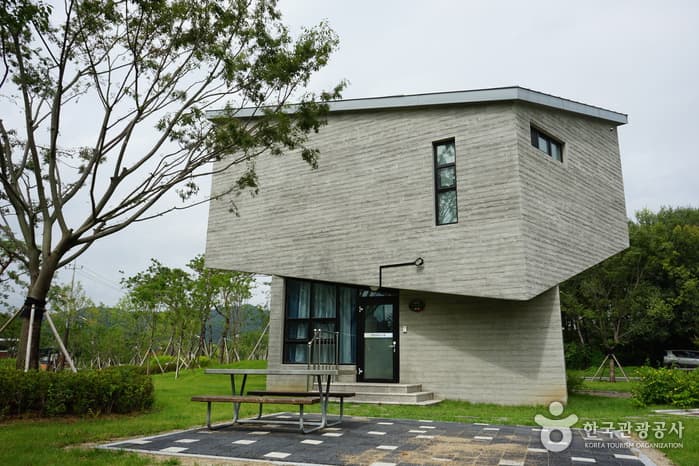 경기_연천세계캠핑체험존(펜션)_한탄펜션4 6인용 2