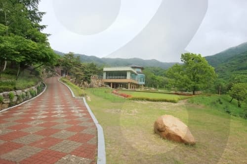 온화하고 경건하게, 천주교 성지 여행