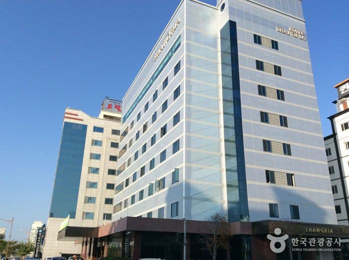 Shangria Beach Hotel (샹그리아비치호텔)