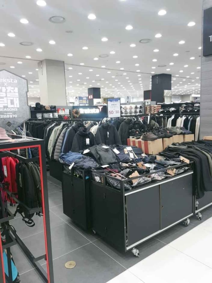 [事后免税店]特瑞达MODA奥特莱斯仁川店트렉스타 모다아울렛인천점