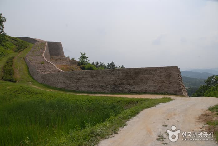 삼년산성