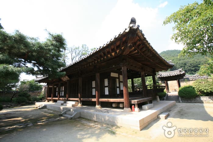 南平文氏本里世居地 (남평문씨본리세거지)