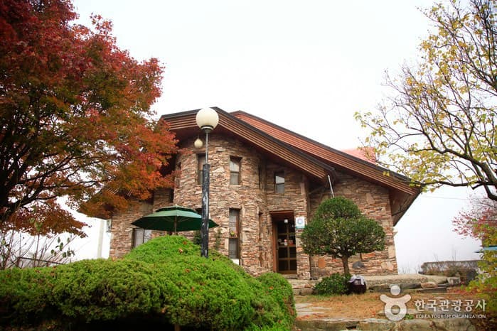 Marnbauchon Garden (만바우촌가든)