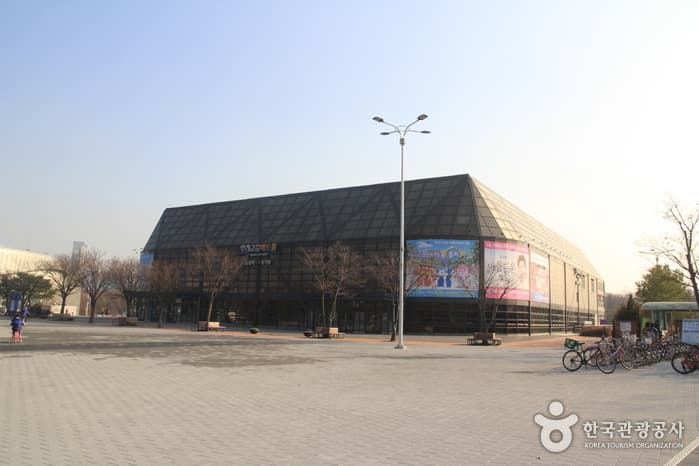 Olympic Park Stadium (올림픽공원 경기장)