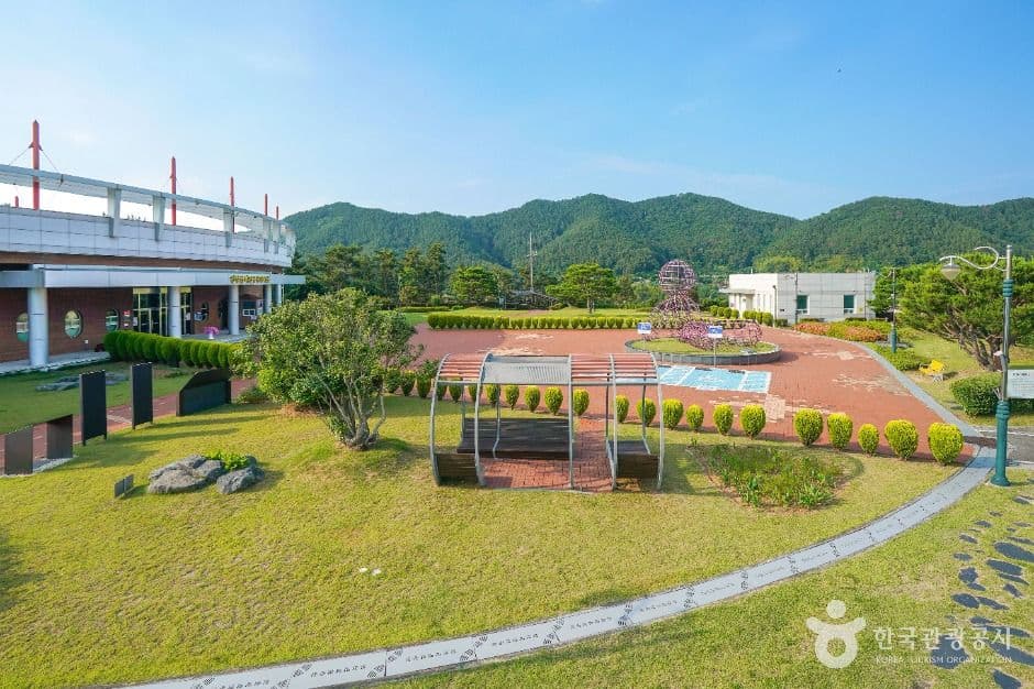 칠천량해전공원전시관