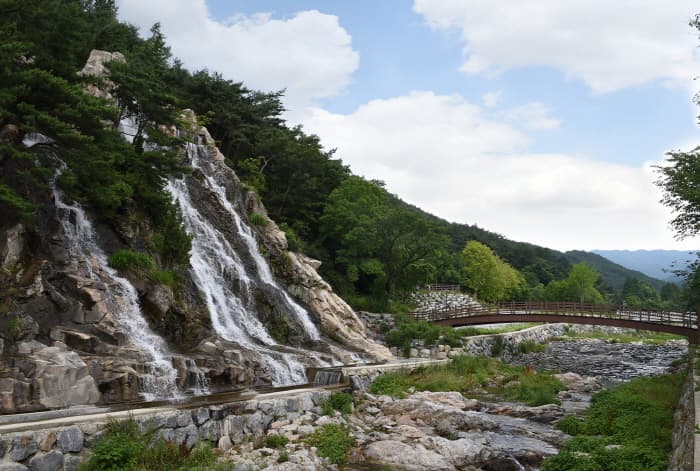 金堤母岳山庆典(김제 모악산축제)