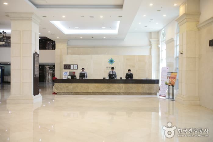 제주 제주시_대명리조트 제주_로비_2