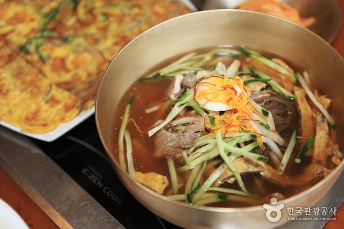 Hayeonok (하연옥)
