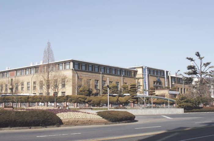 Daejeon Modern History Exhibition Hall (대전근현대사전시관(옛 충남도청사 본관))
