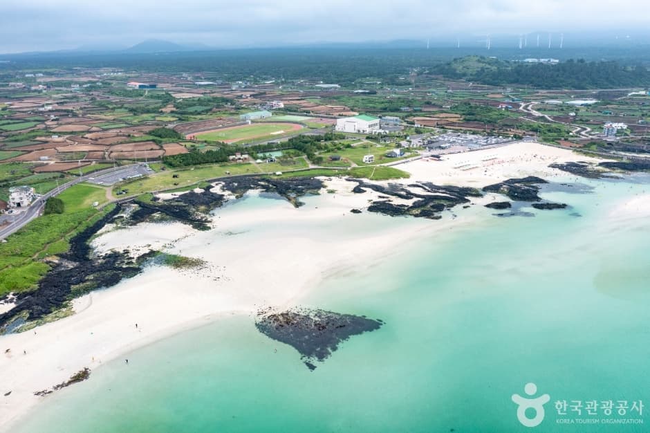 金宁Seongsegi海边（金宁海水浴场)<br />김녕성세기해변 (김녕해수욕장)