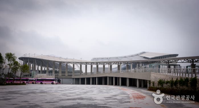 仁川亚运综合运动场(인천아시아드주경기장)
