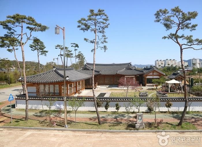 Stay黄龙[韩国旅游品质认证/Korea Quality] (스테이황룡 [한국관광 품질인증/Korea Quality])