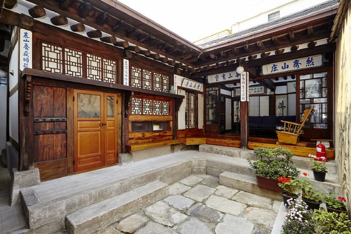 市隐斋 （시은재[한국관광 품질인증）