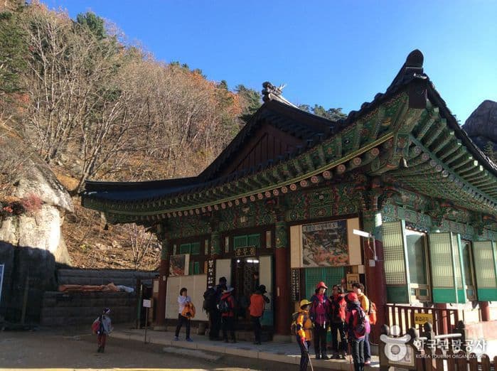 凤顶庵（麟蹄）（봉정암（인제））