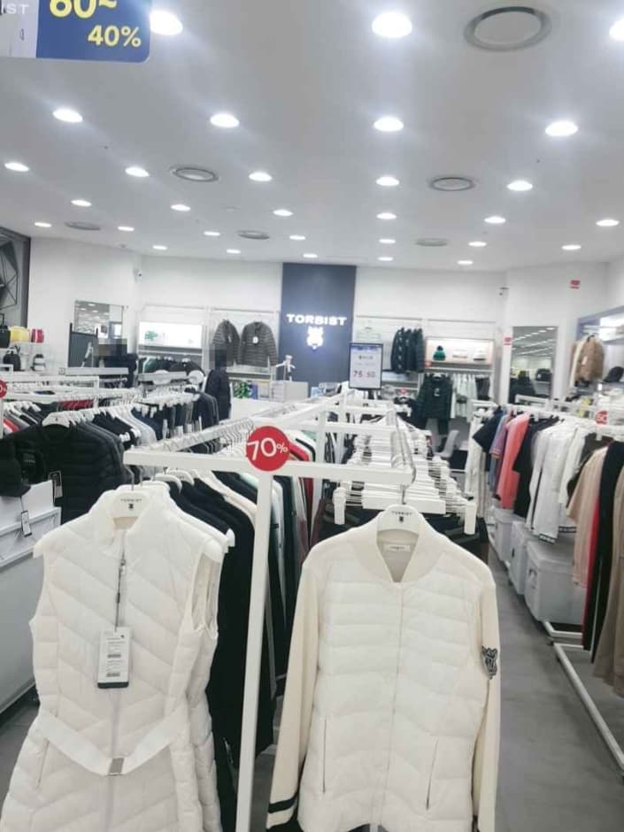 [事后免税店]TORBIST MODA奥特莱斯仁川店톨비스트 모다아울렛 인천점