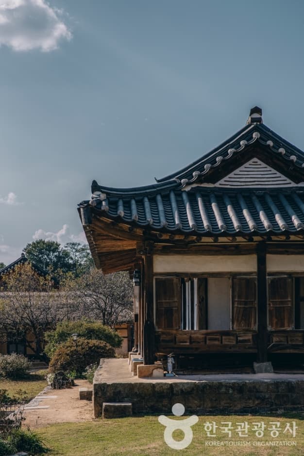 论山明斋古宅（논산 명재고택）