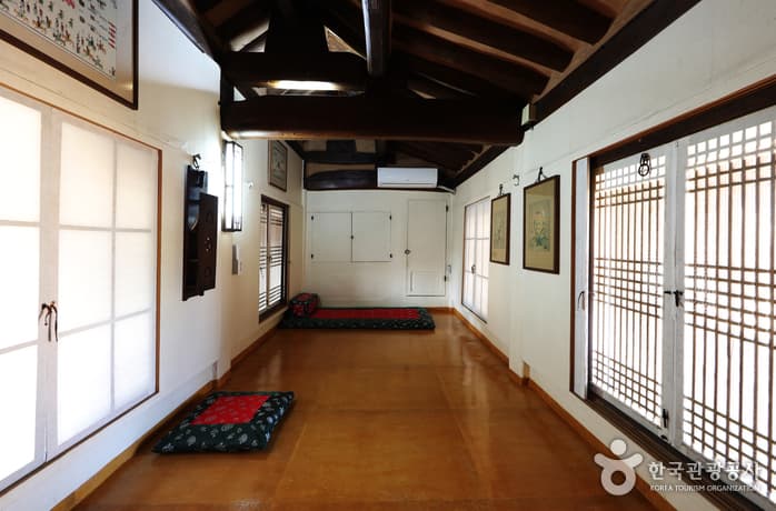 충남_서산_계암고택(김기헌가옥)_큰사랑과마루방1