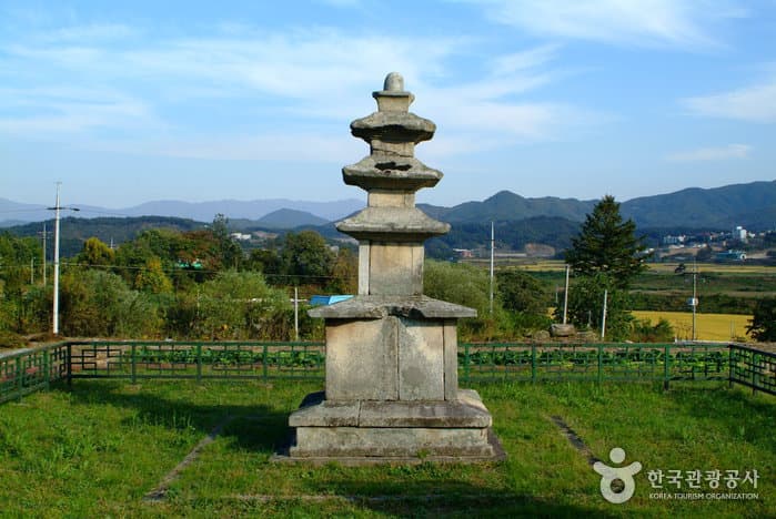 스산한 가을에 즐기는 폐사지여행