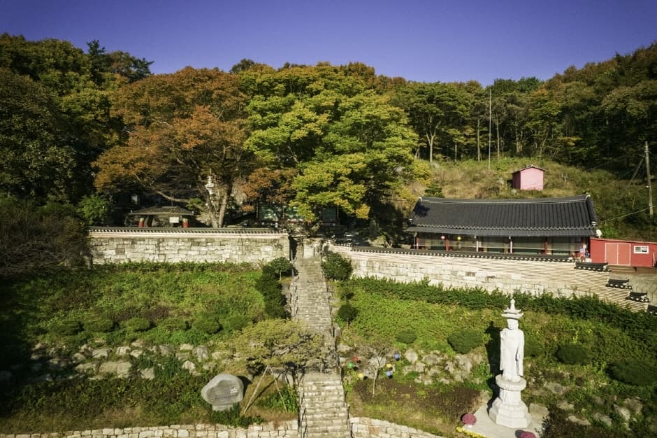 九节庵(洪城)(구절암(홍성))