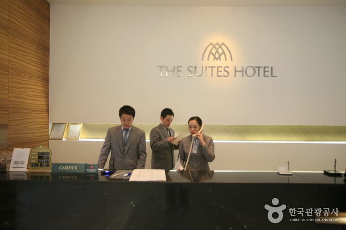 제주 서귀포시_제주스위트호텔_프론트
