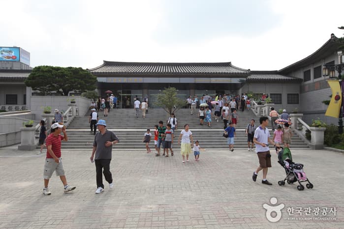 国立古宫博物馆(국립고궁박물관)
